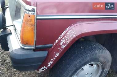 Внедорожник / Кроссовер Jeep Cherokee 1988 в 