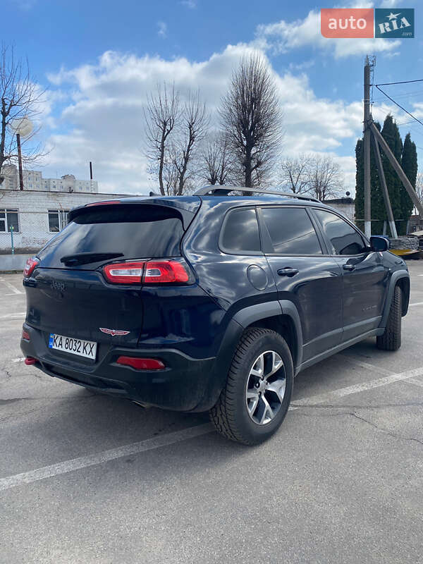 Позашляховик / Кросовер Jeep Cherokee 2015 в Білій Церкві фото 5 Позашляховик / Кросовер Jeep Cherokee 2015 в Білій Церкві