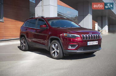 Внедорожник / Кроссовер Jeep Cherokee 2018 в 