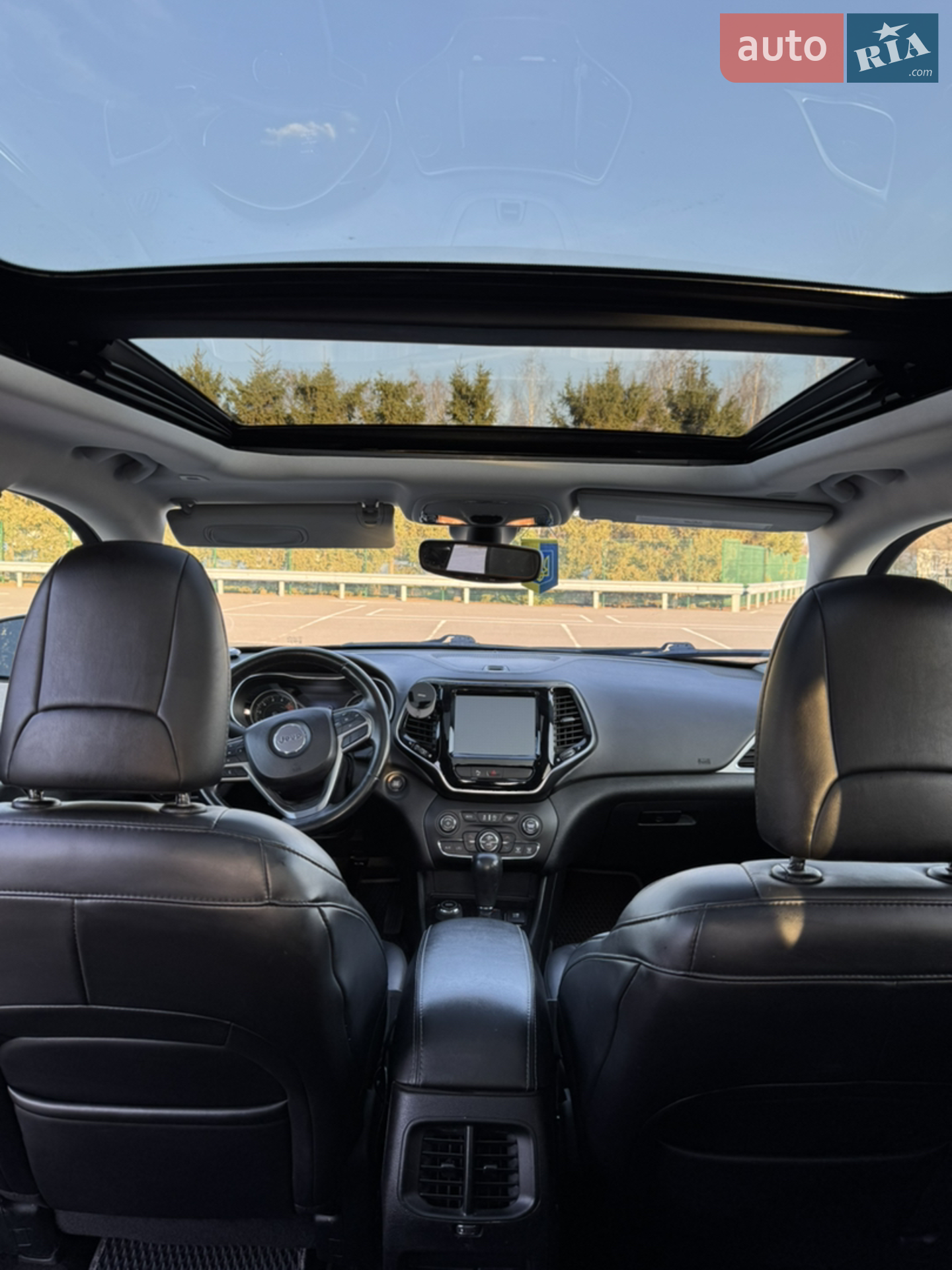 2018 Jeep Cherokee - мініатюра 29