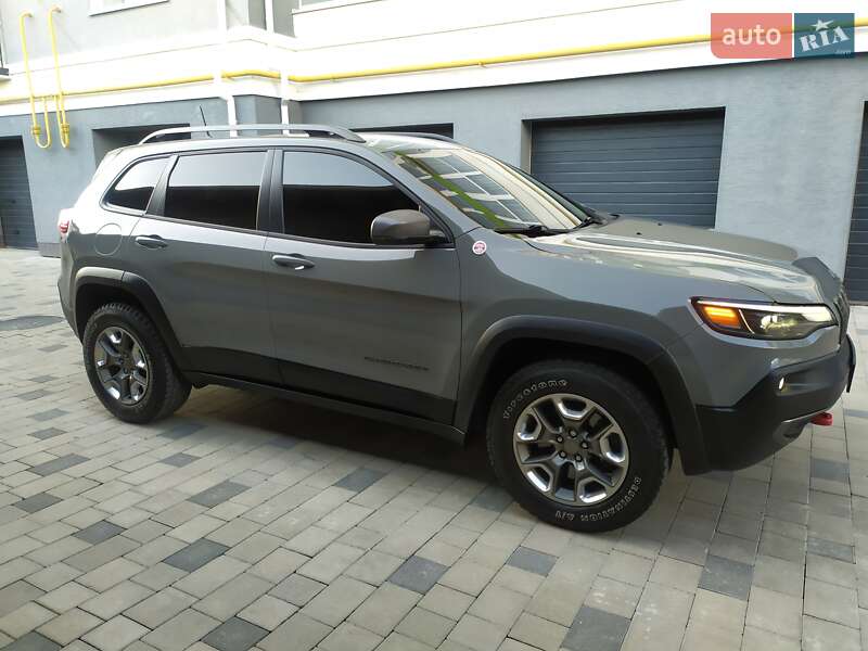 Внедорожник / Кроссовер Jeep Cherokee 2019 в Ивано-Франковске