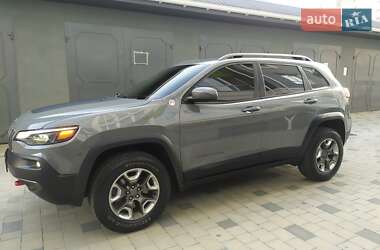 Внедорожник / Кроссовер Jeep Cherokee 2019 в 