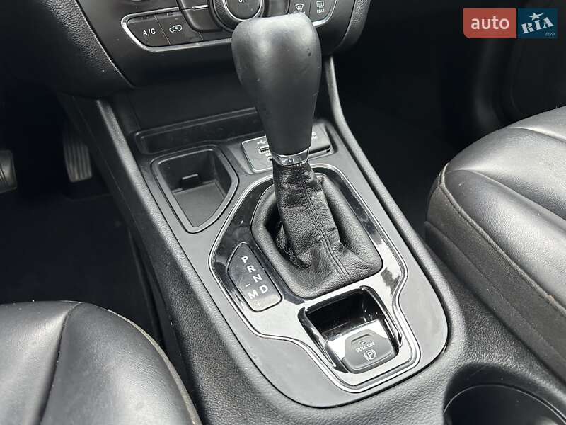 Позашляховик / Кросовер Jeep Cherokee 2019 в Києві фото 17 Позашляховик / Кросовер Jeep Cherokee 2019 в Києві