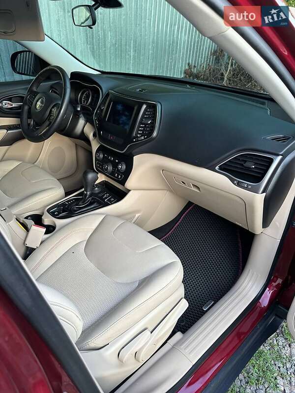 Внедорожник / Кроссовер Jeep Cherokee 2018 в Чечельнике фото 6 Внедорожник / Кроссовер Jeep Cherokee 2018 в Чечельнике