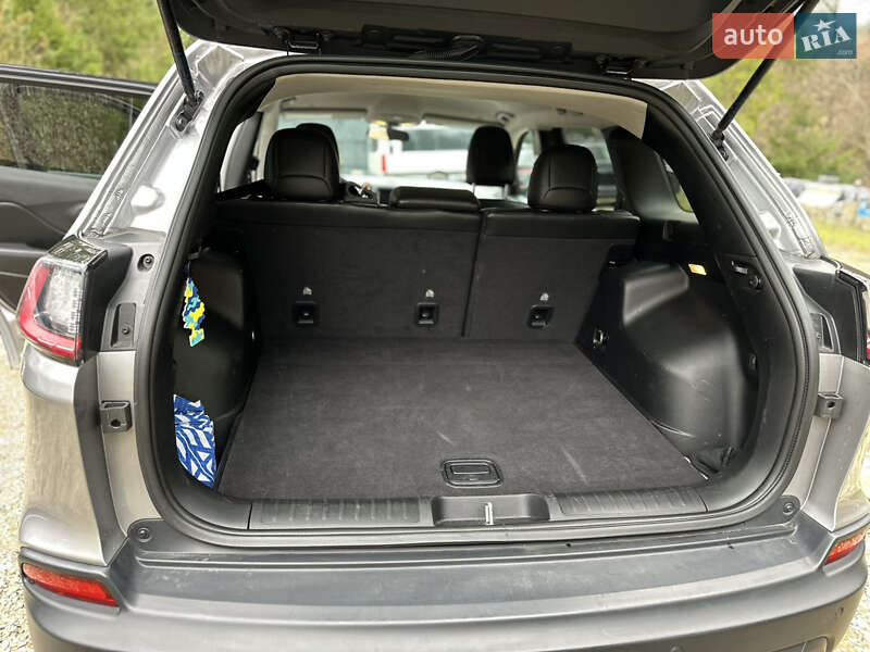 Позашляховик / Кросовер Jeep Cherokee 2020 в Івано-Франківську