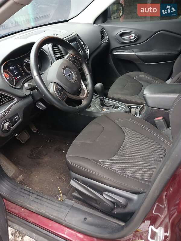 Внедорожник / Кроссовер Jeep Cherokee 2019 в Кривом Роге фото 7 Внедорожник / Кроссовер Jeep Cherokee 2019 в Кривом Роге