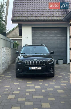 Внедорожник / Кроссовер Jeep Cherokee 2018 в 