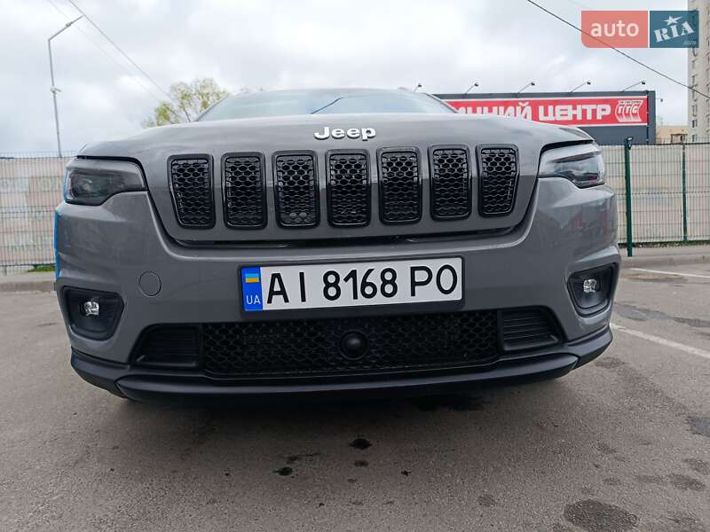 Внедорожник / Кроссовер Jeep Cherokee 2020 в Киеве
