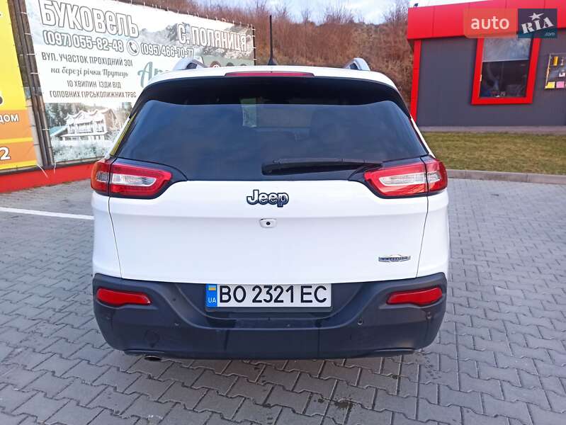 Внедорожник / Кроссовер Jeep Cherokee 2016 в Тернополе