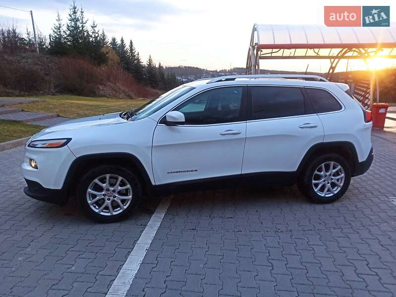 Внедорожник / Кроссовер Jeep Cherokee 2016 в Тернополе