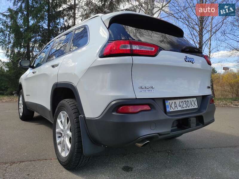 Позашляховик / Кросовер Jeep Cherokee 2014 в Києві