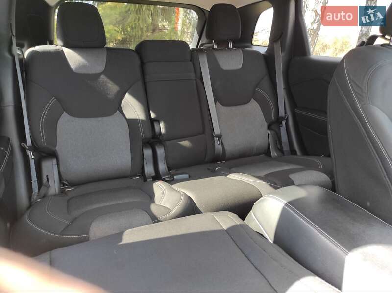 Позашляховик / Кросовер Jeep Cherokee 2014 в Києві