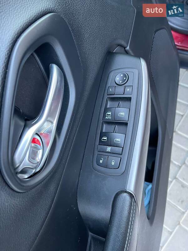 Внедорожник / Кроссовер Jeep Cherokee 2019 в Кропивницком