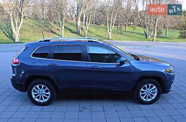Внедорожник / Кроссовер Jeep Cherokee 2019 в 