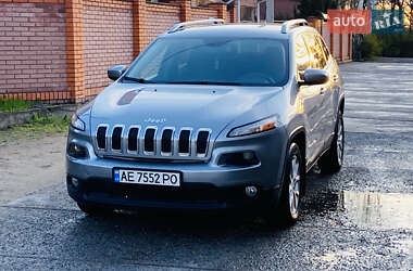 Внедорожник / Кроссовер Jeep Cherokee 2015 в 