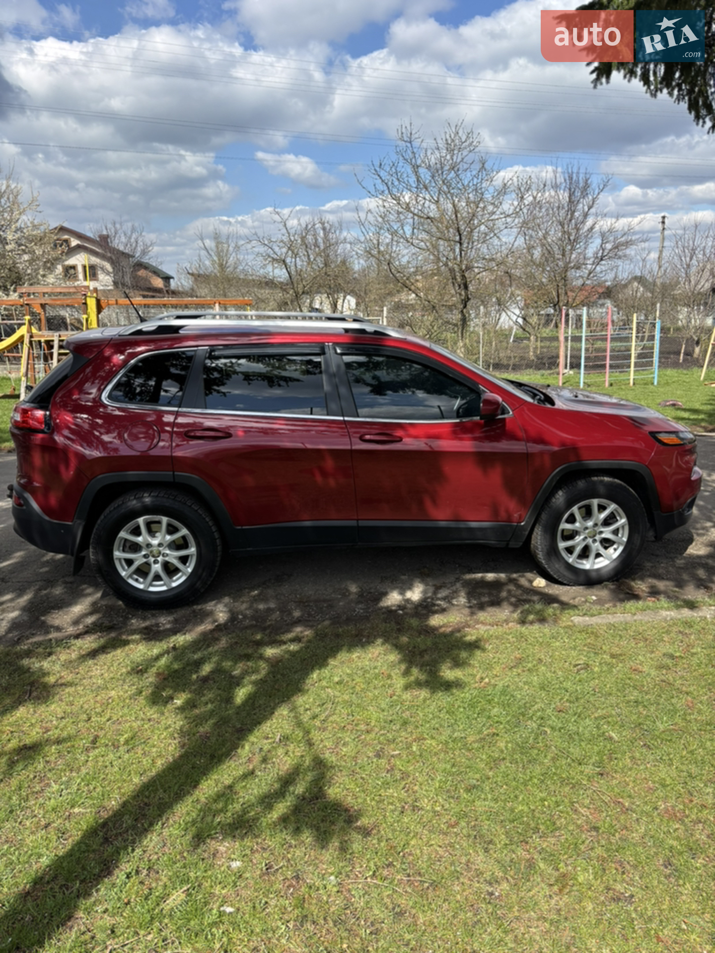 2015 Jeep Cherokee - мініатюра 2