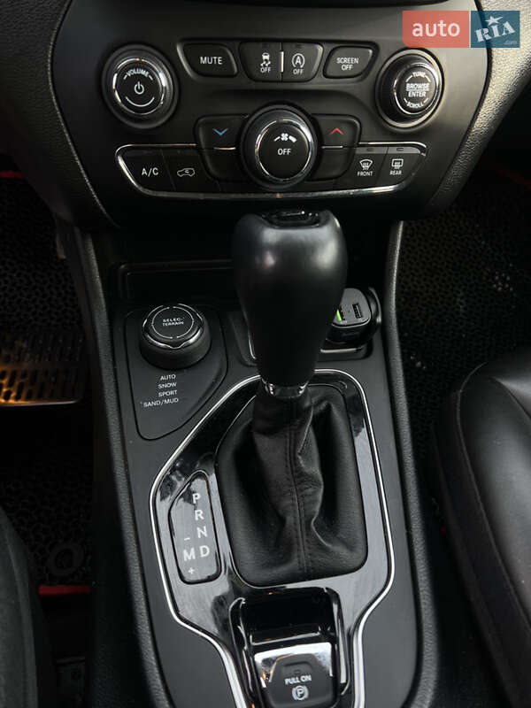 Позашляховик / Кросовер Jeep Cherokee 2021 в Львові фото 11 Позашляховик / Кросовер Jeep Cherokee 2021 в Львові