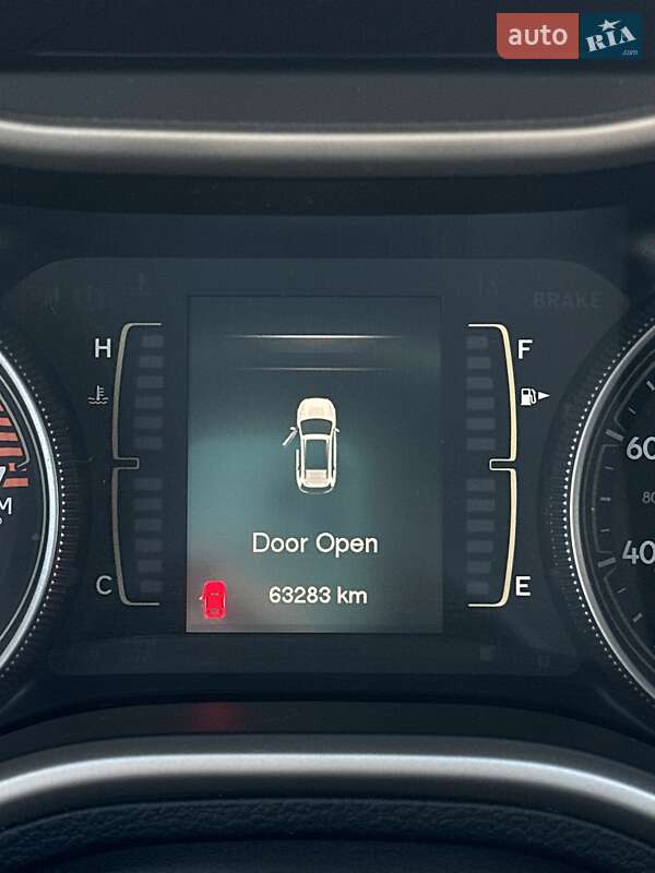 Внедорожник / Кроссовер Jeep Cherokee 2016 в Полтаве