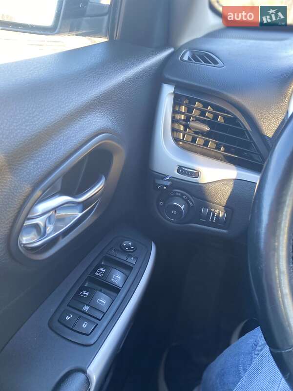 Позашляховик / Кросовер Jeep Cherokee 2017 в Нетішині