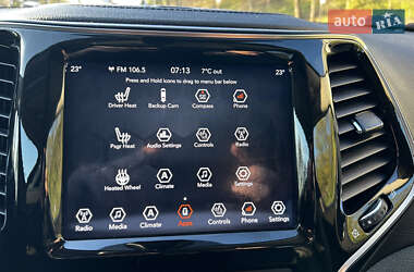 Внедорожник / Кроссовер Jeep Cherokee 2019 в 