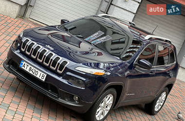 Внедорожник / Кроссовер Jeep Cherokee 2015 в 