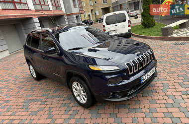 Внедорожник / Кроссовер Jeep Cherokee 2015 в 