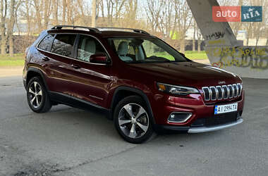 Позашляховик / Кросовер Jeep Cherokee 2019 в 