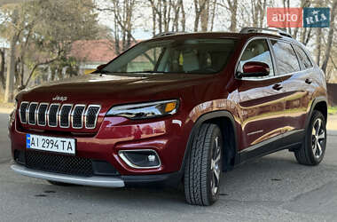 Позашляховик / Кросовер Jeep Cherokee 2019 в 