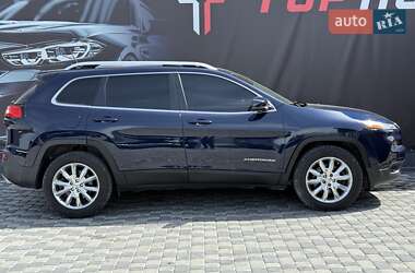 Внедорожник / Кроссовер Jeep Cherokee 2015 в 