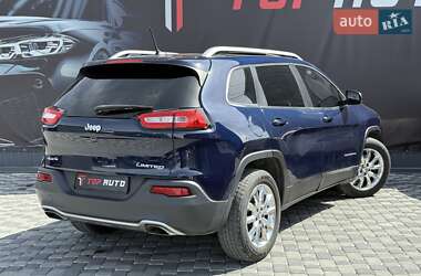 Внедорожник / Кроссовер Jeep Cherokee 2015 в 