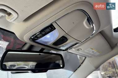 Внедорожник / Кроссовер Jeep Cherokee 2015 в 