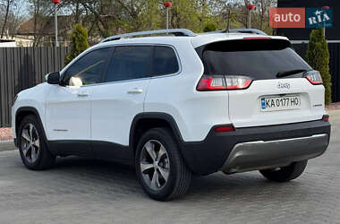 Позашляховик / Кросовер Jeep Cherokee 2019 в 