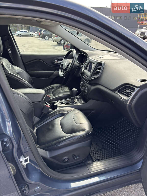 Jeep Cherokee 2019