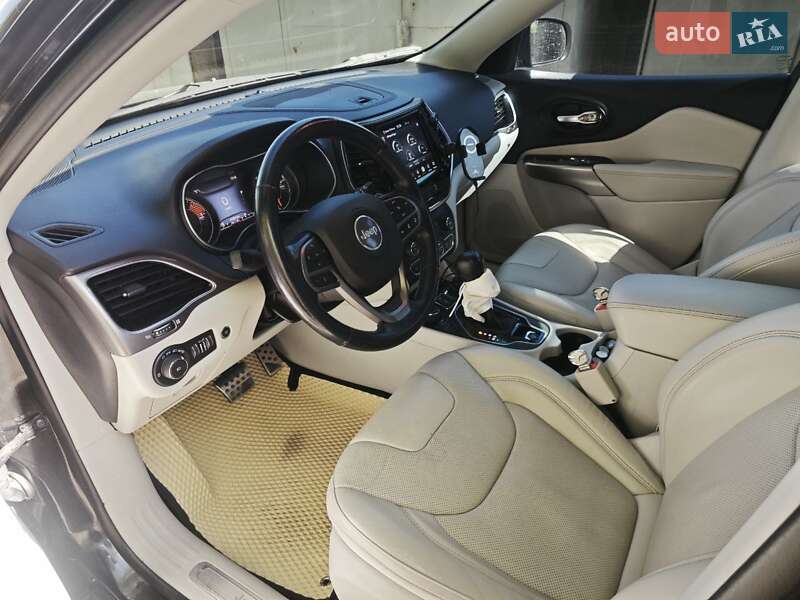 Позашляховик / Кросовер Jeep Cherokee 2021 в Харкові