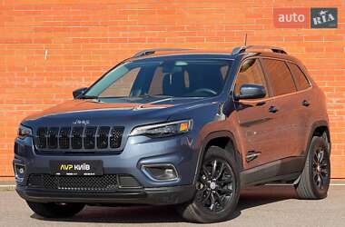 Внедорожник / Кроссовер Jeep Cherokee 2019 в 