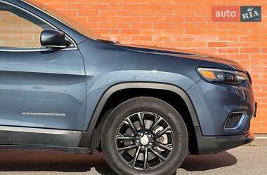 Внедорожник / Кроссовер Jeep Cherokee 2019 в 