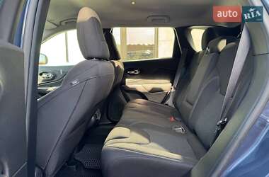 Внедорожник / Кроссовер Jeep Cherokee 2019 в 