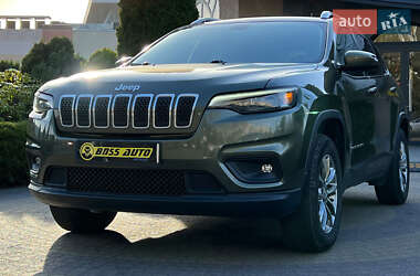 Внедорожник / Кроссовер Jeep Cherokee 2018 в 