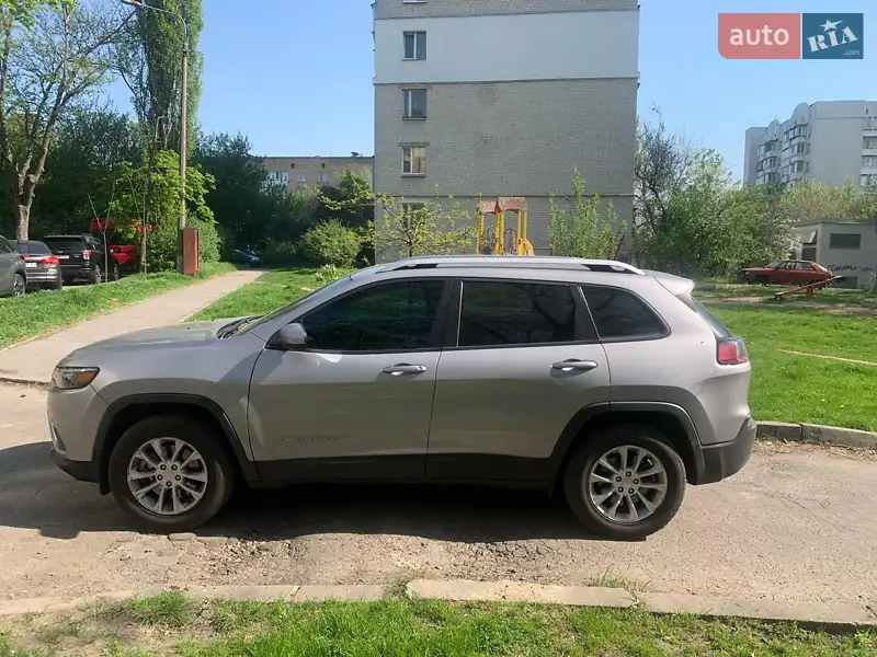Jeep Cherokee 2020 VIN 1C4PJMCB8LD634024 фото оголошення 4 з 55