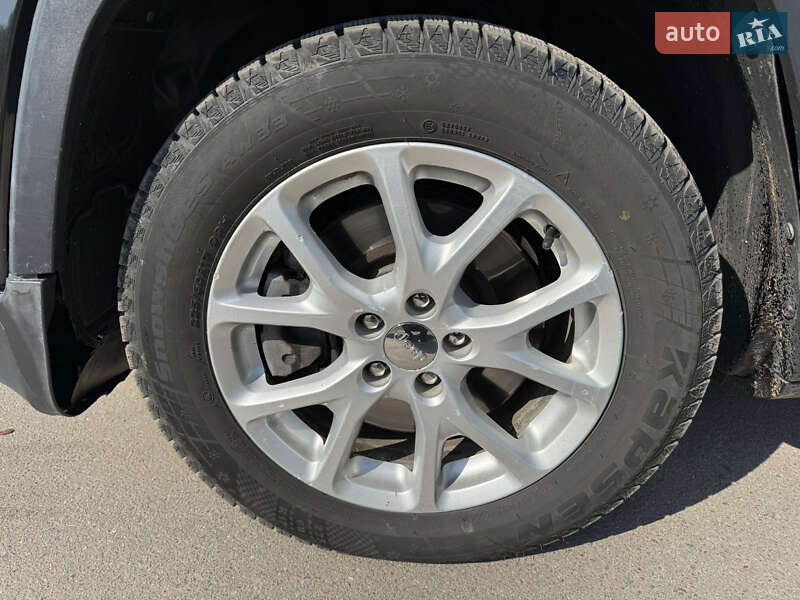 Позашляховик / Кросовер Jeep Cherokee 2014 в Києві фото 9 Позашляховик / Кросовер Jeep Cherokee 2014 в Києві