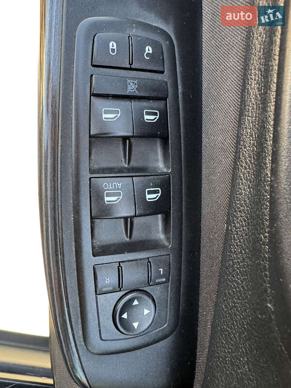 Позашляховик / Кросовер Jeep Cherokee 2014 в Києві фото 21 Позашляховик / Кросовер Jeep Cherokee 2014 в Києві