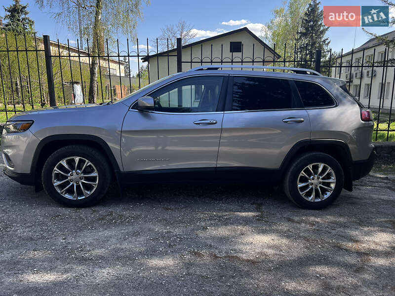Позашляховик / Кросовер Jeep Cherokee 2018 в Шаргороді