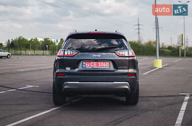 Позашляховик / Кросовер Jeep Cherokee 2020 в 