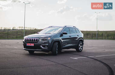 Позашляховик / Кросовер Jeep Cherokee 2020 в 