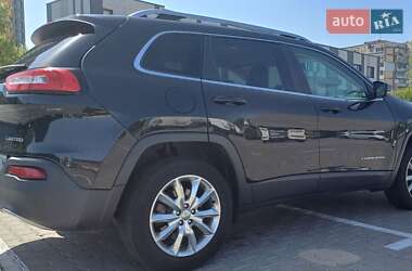 Внедорожник / Кроссовер Jeep Cherokee 2016 в 