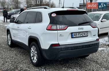 Позашляховик / Кросовер Jeep Cherokee 2018 в 