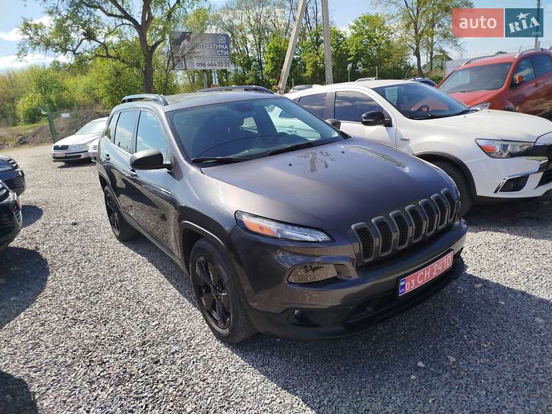 Внедорожник / Кроссовер Jeep Cherokee 2016 в Ровно