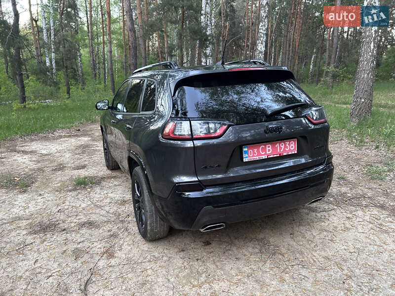 Внедорожник / Кроссовер Jeep Cherokee 2022 в Харькове