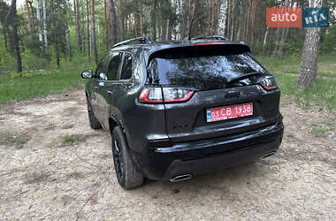 Внедорожник / Кроссовер Jeep Cherokee 2022 в 