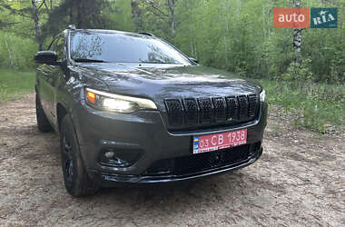 Внедорожник / Кроссовер Jeep Cherokee 2022 в 